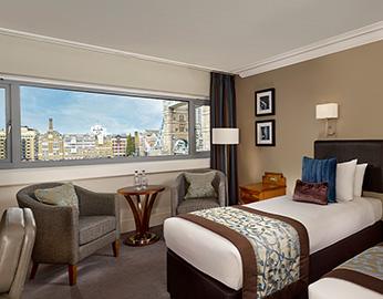 Standard twin room with tower bridge view - The Tower Hotel