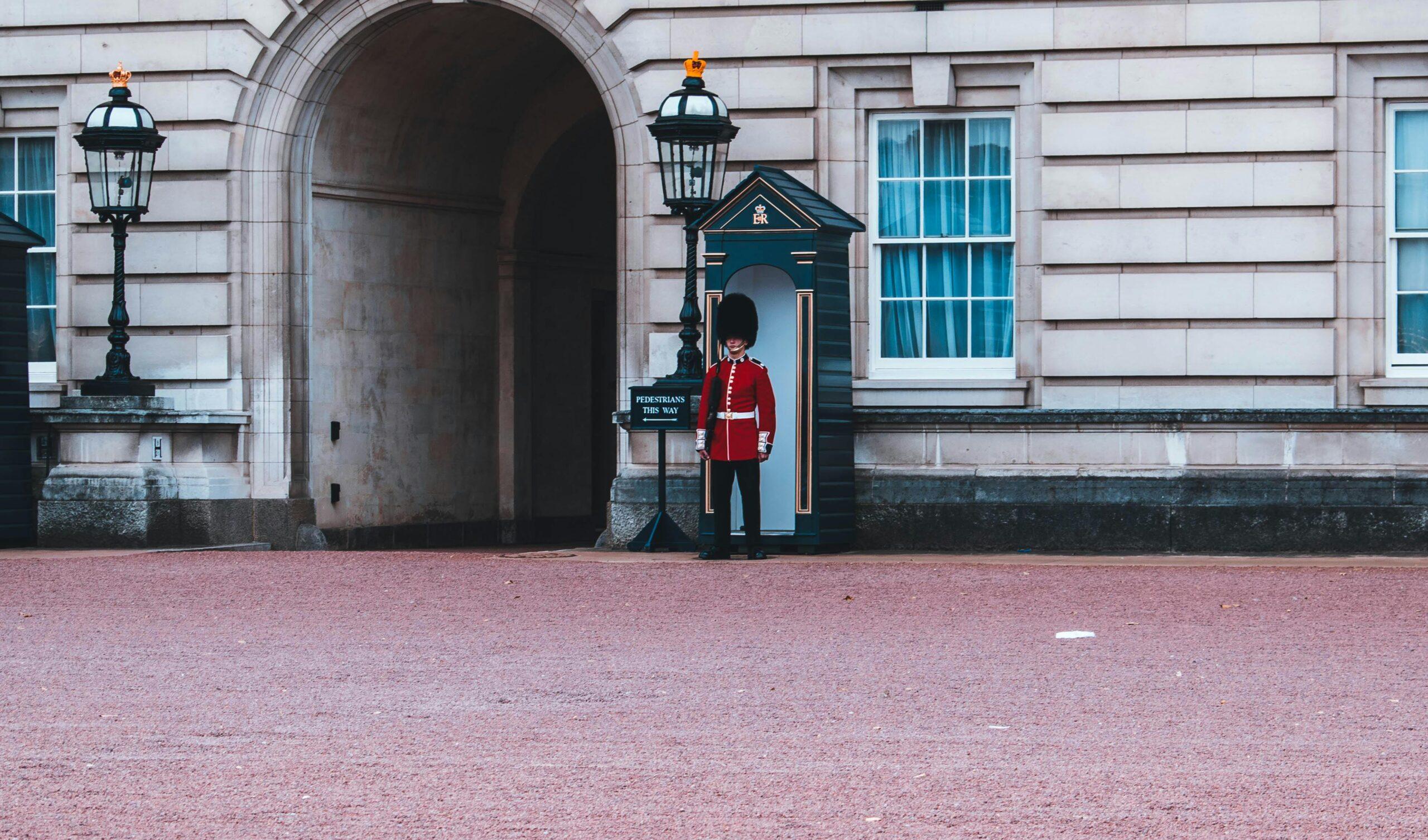 buckingham palace the tower hotel blog image