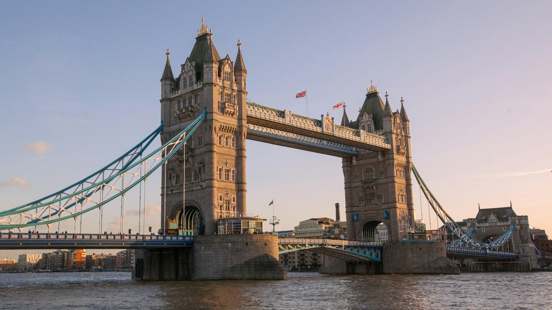 Tower Bridge 101 Views The Tower Hotel Blog Image